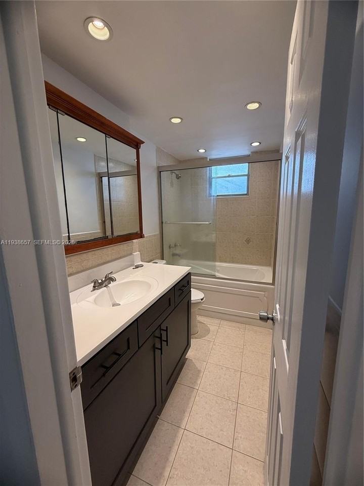 2940 Ne 203rd St #C111 - Photo 5 of 8