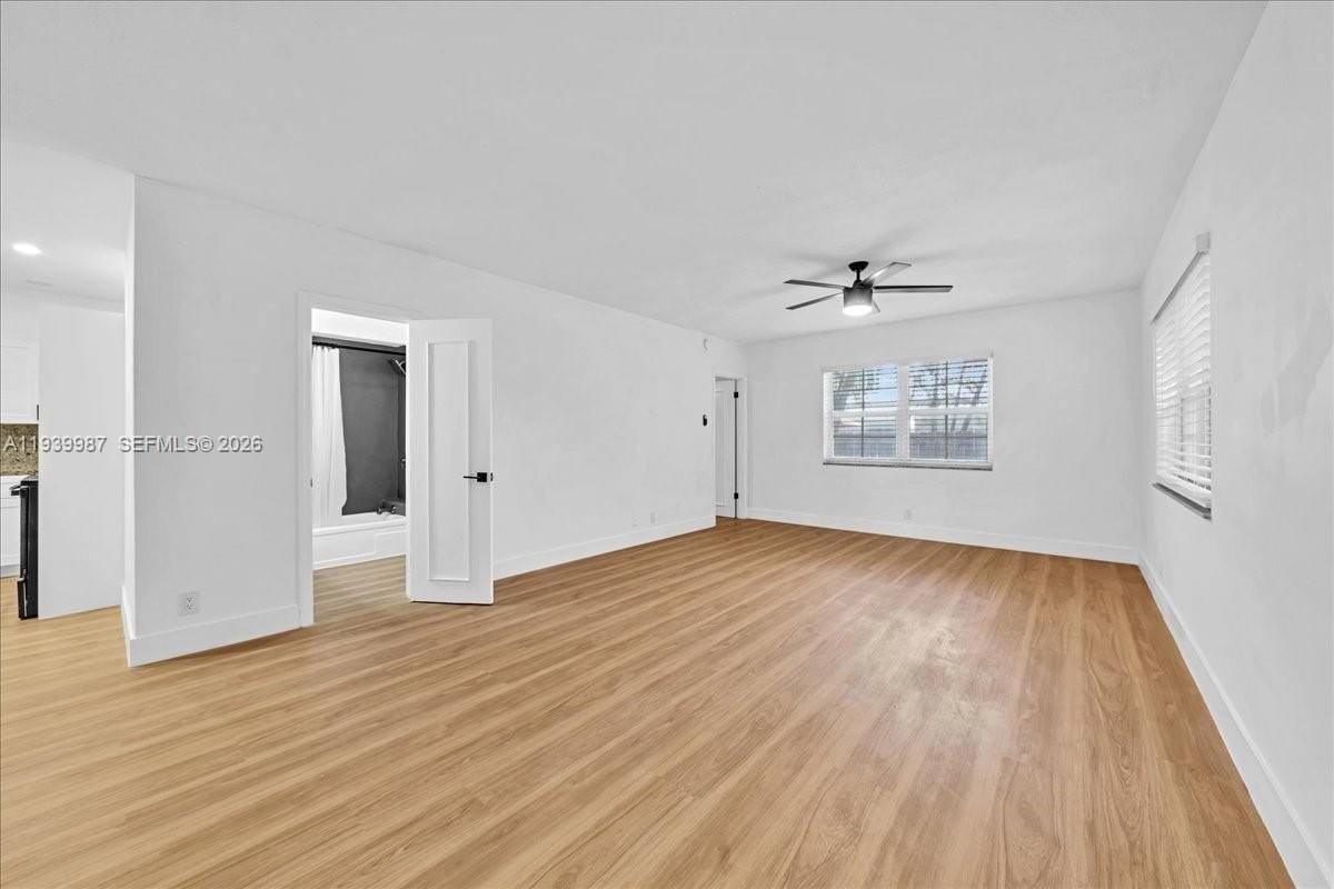 2426 Se 17th St #110A - Photo 5 of 38