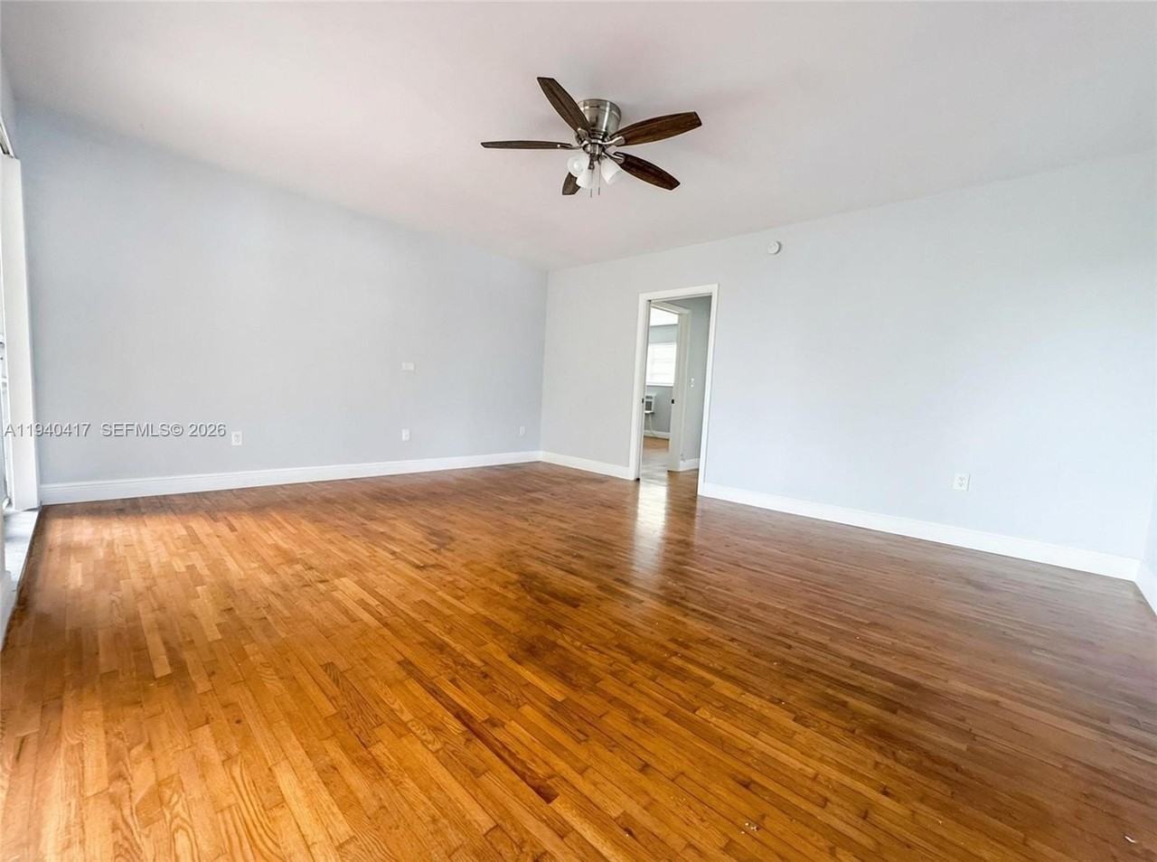 1316 Ne 105th St #202 - Photo 5 of 19