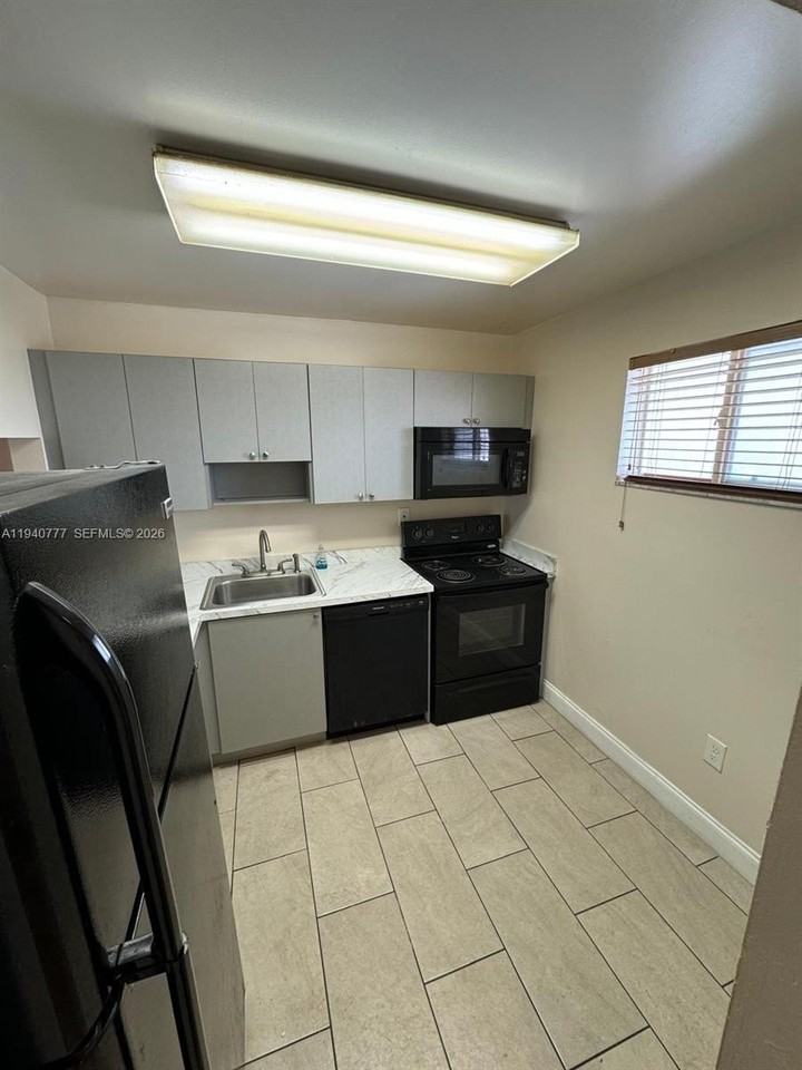 11307 Sw 200th St #310B - Photo 7 of 14