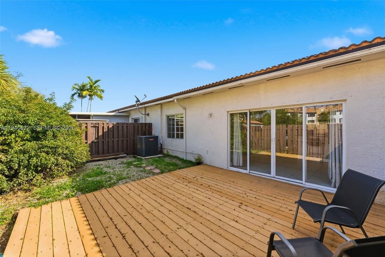 13755 Sw 169th Ter - Photo 5 of 15