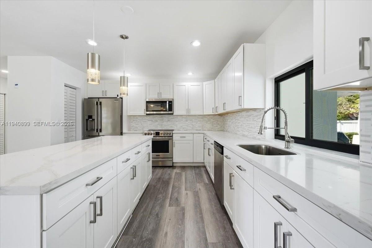 8495 Sw 141st St #8495 - Photo 6 of 40