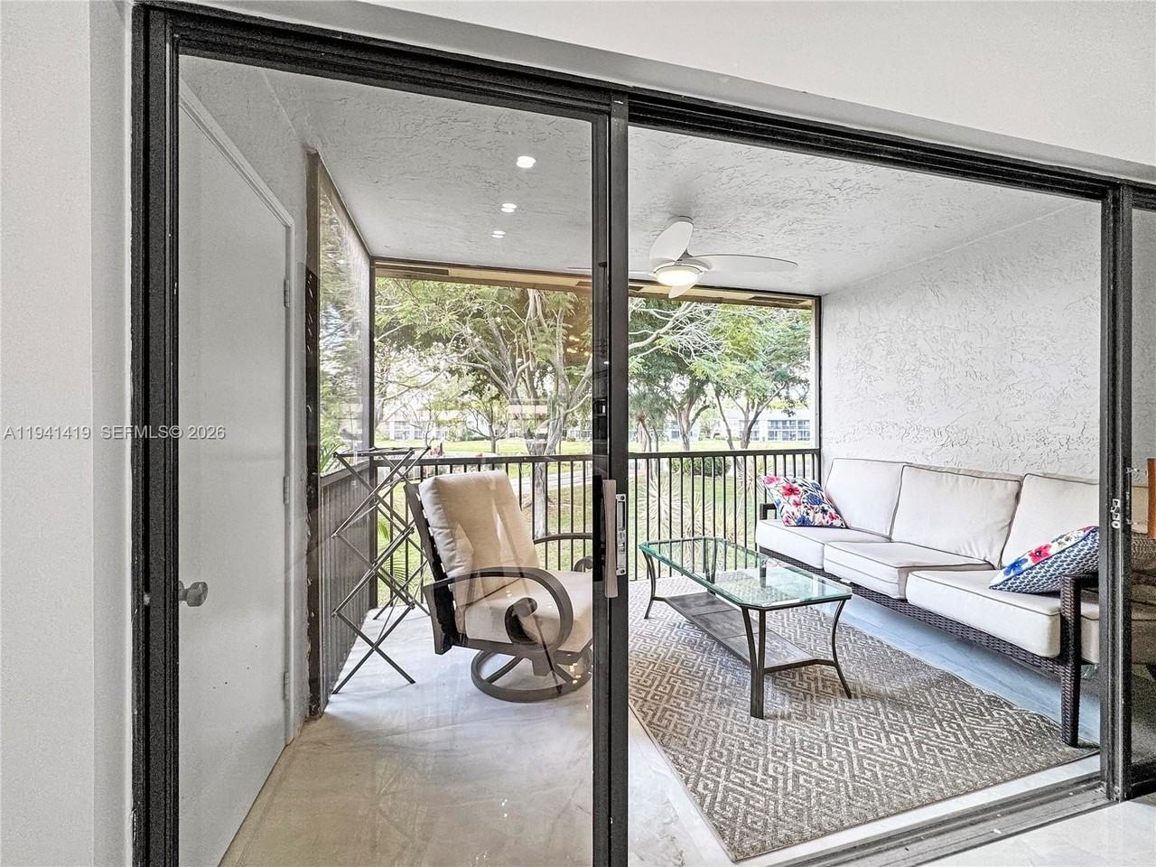 1977 Sw 15th St #116 - Photo 7 of 37