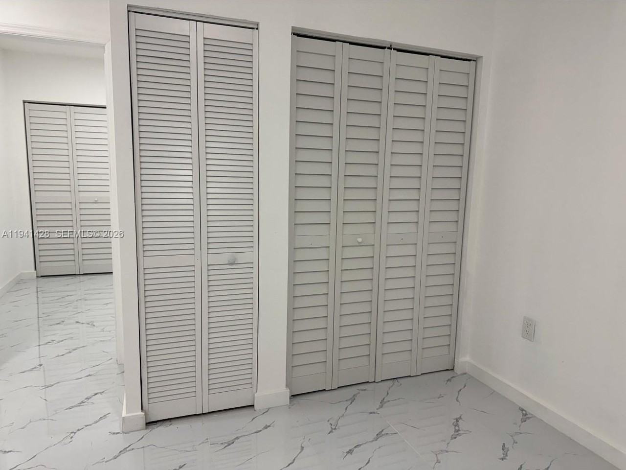 4200 Sw 96th Ave #2 - Photo 5 of 10