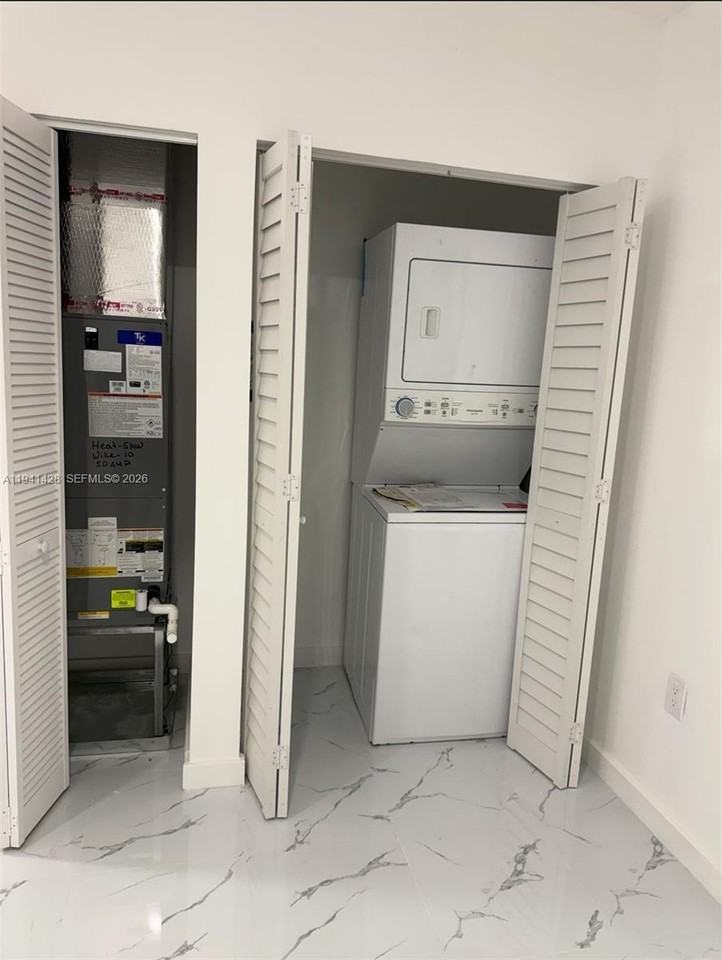 4200 Sw 96th Ave #2 - Photo 6 of 10