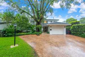 featured image of 1030 Manati Ave