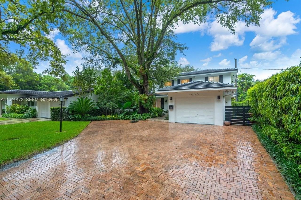 1030 Manati Ave - Photo 2 of 28