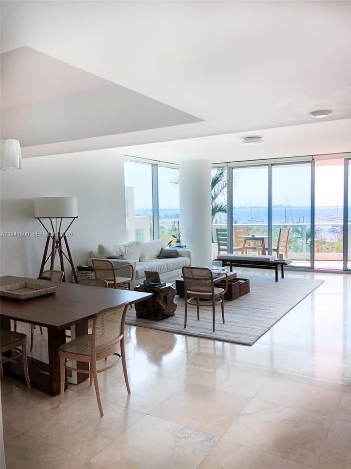 2627 S Bayshore Dr #701 - Photo 4 of 8