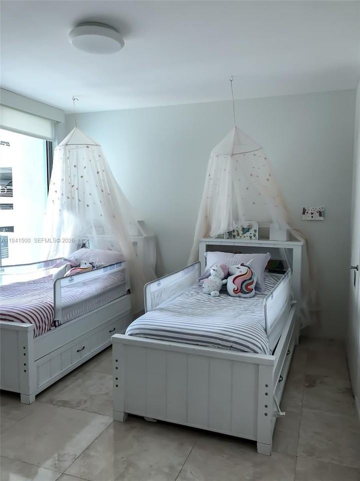 2627 S Bayshore Dr #701 - Photo 7 of 8