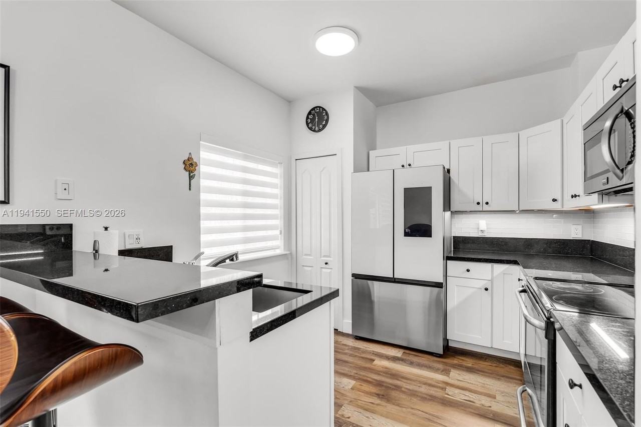 12661 Sw 143rd Ln #12661 - Photo 7 of 24