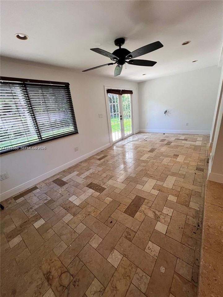 7350 Sw 96th St #7350 - Photo 5 of 25