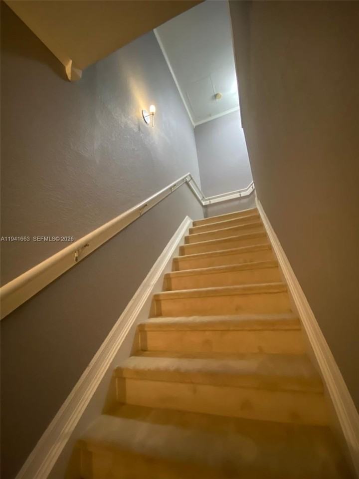 1202 Belmont Ln #1202 - Photo 4 of 34