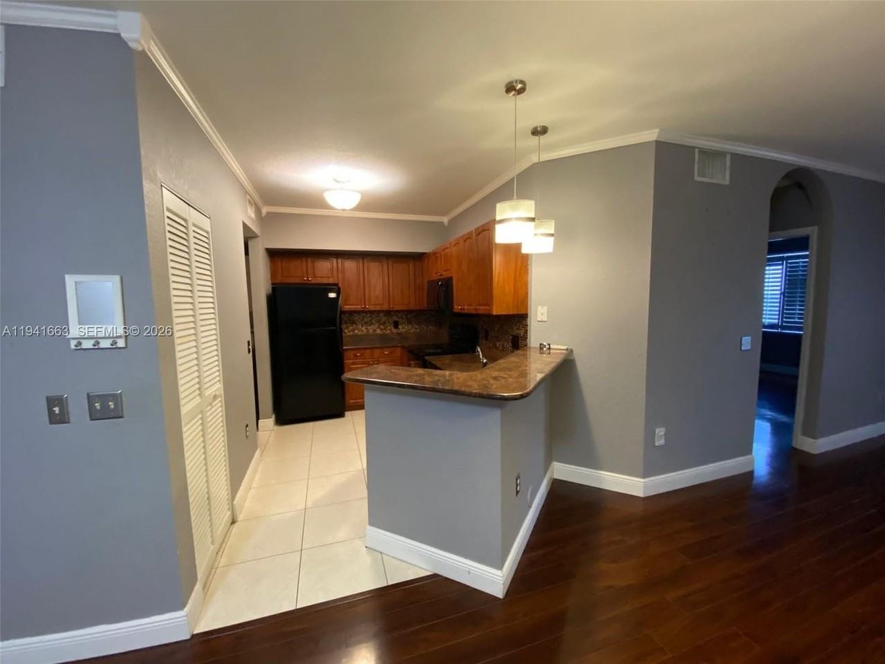 1202 Belmont Ln #1202 - Photo 7 of 34