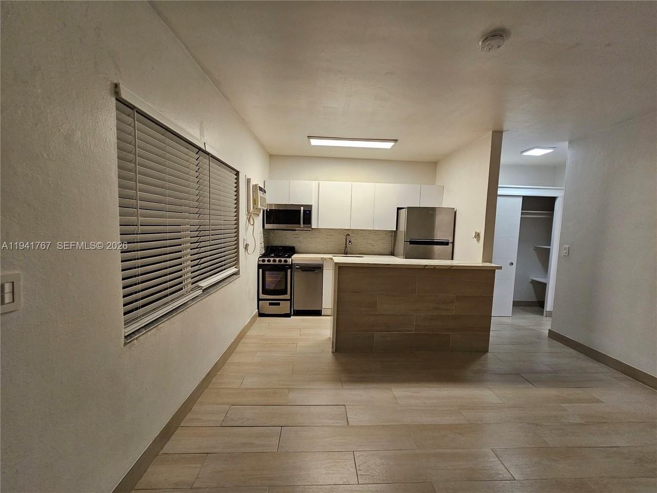 1723 Liberty St #4 - Photo 3 of 13