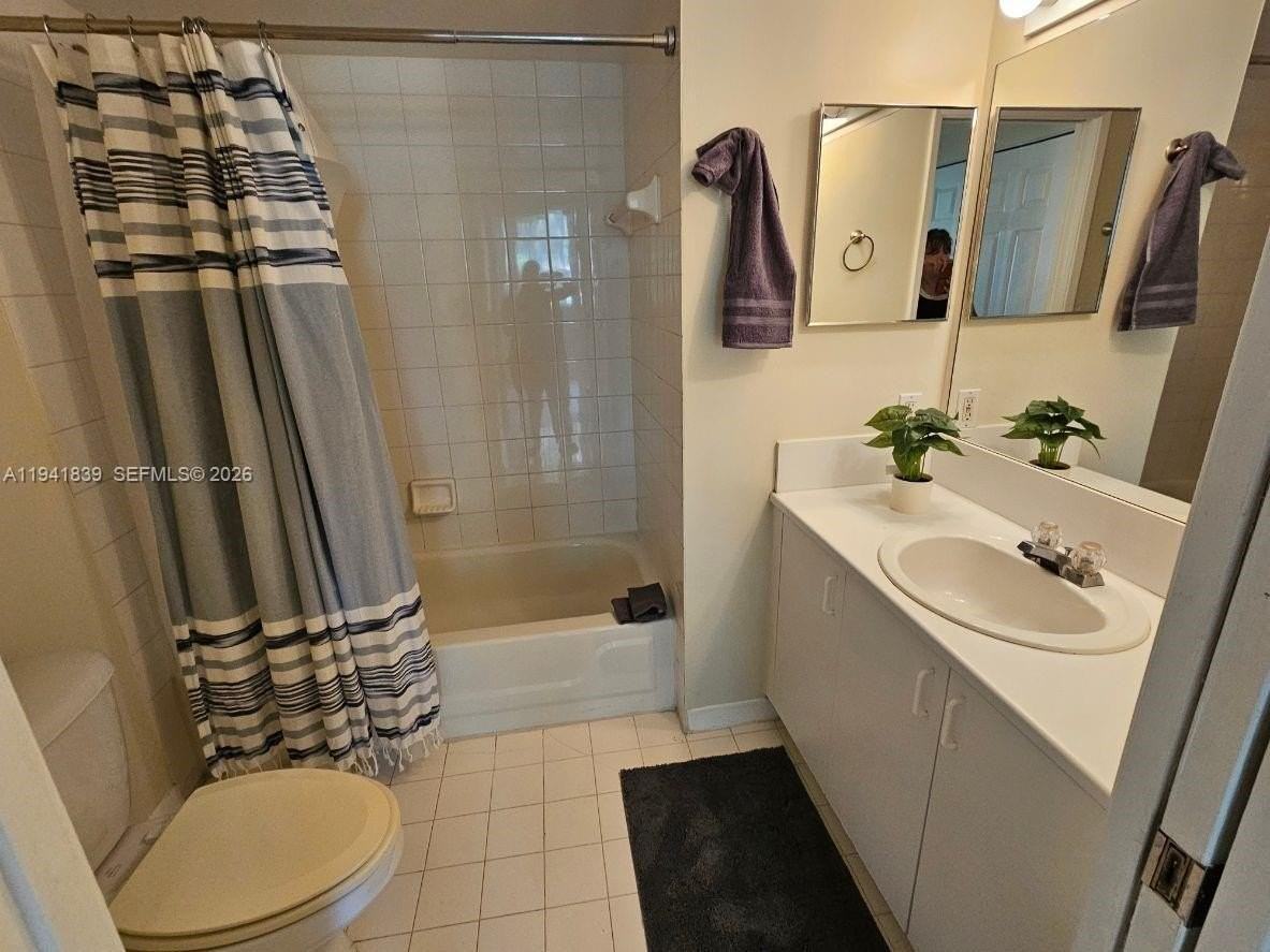 111 Yacht Club Way #106 - Photo 5 of 12