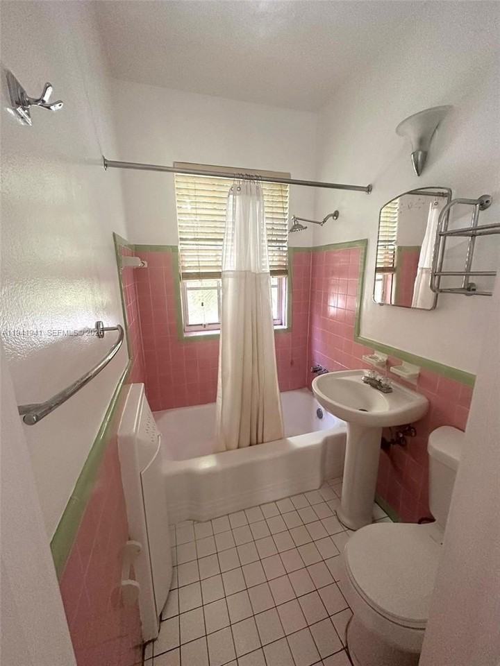 1337 Pennsylvania Ave #6 - Photo 4 of 7