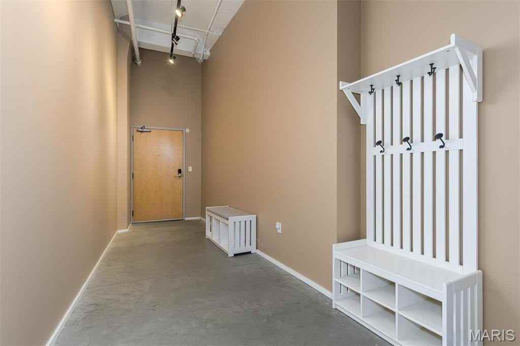 1136 Washington Ave #407 - Photo 6 of 27