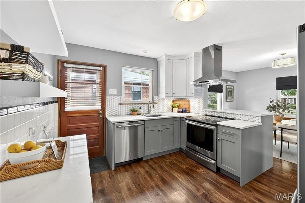 945 Liggett Ave - Photo 4 of 38