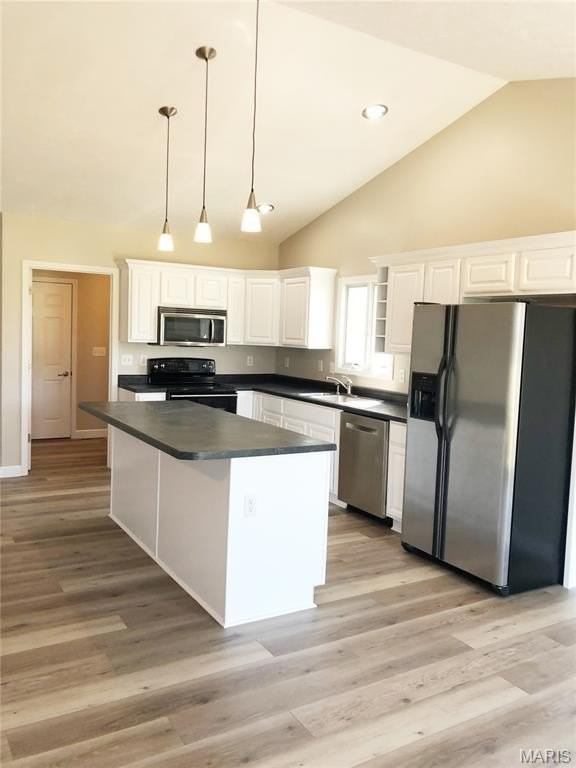 421 Trotter Dr - Photo 6 of 17