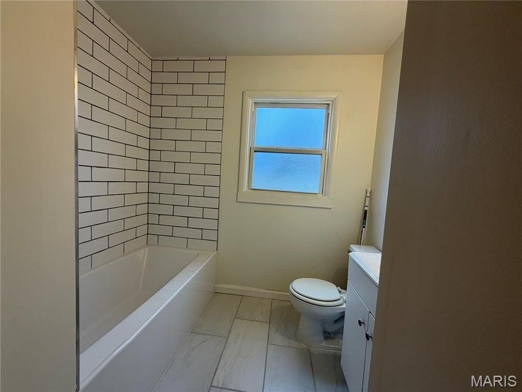 1060 Loekes Dr - Photo 6 of 11