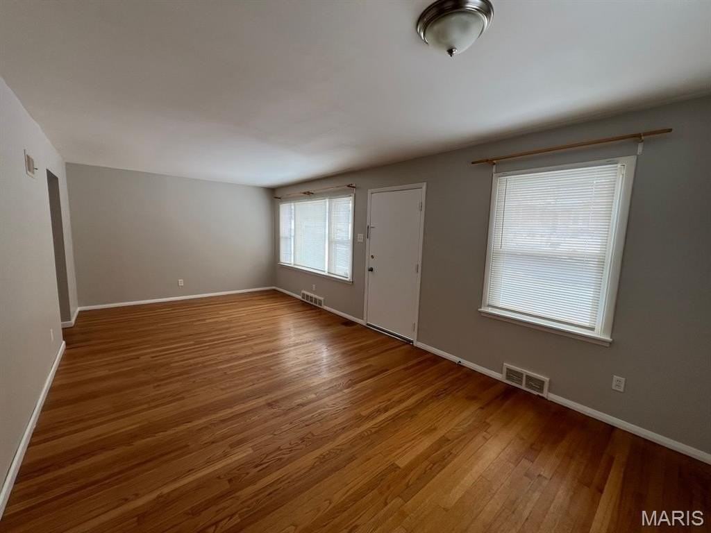 10117 Niblic Dr - Photo 2 of 13