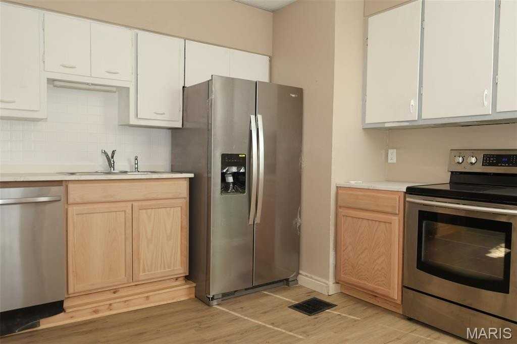 3723 Wisconsin Ave - Photo 5 of 16