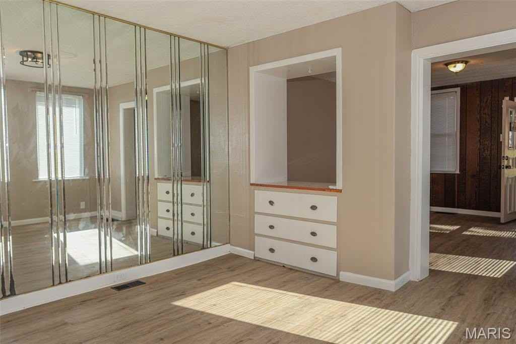 3723 Wisconsin Ave - Photo 6 of 16