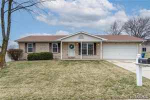 featured image of 19 Christine Dr