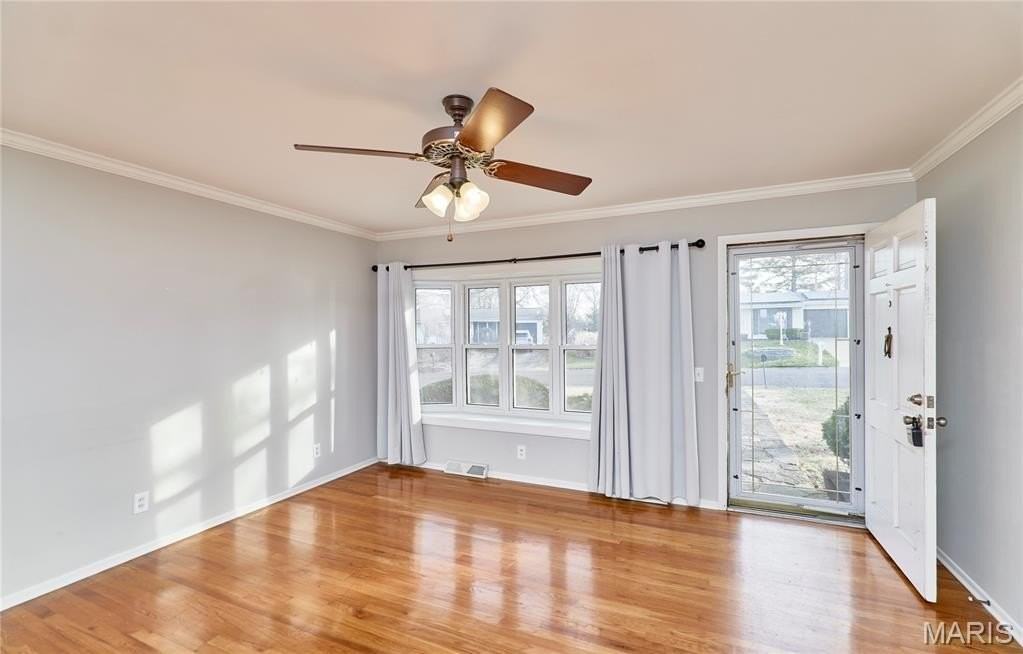 705 Vendome Ln - Photo 6 of 28