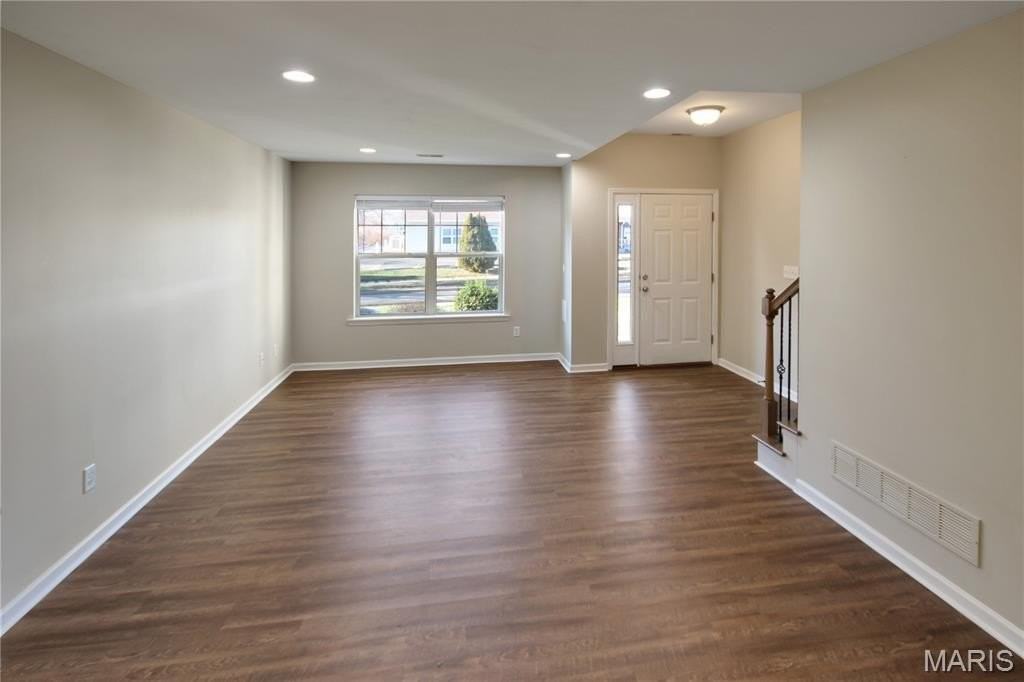 312 Starwood Dr - Photo 3 of 21