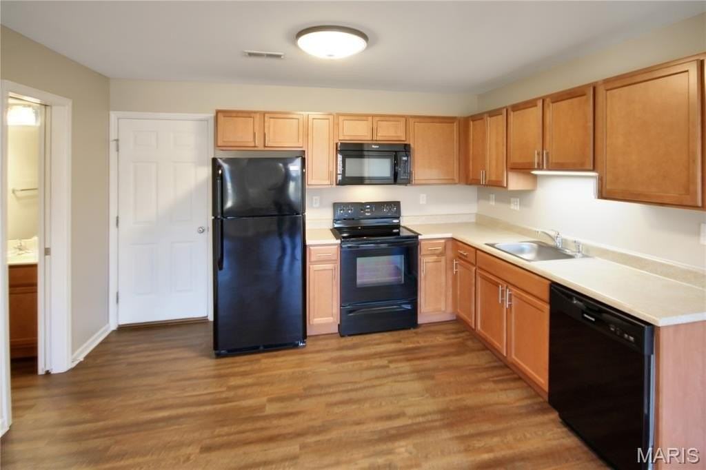 312 Starwood Dr - Photo 5 of 21