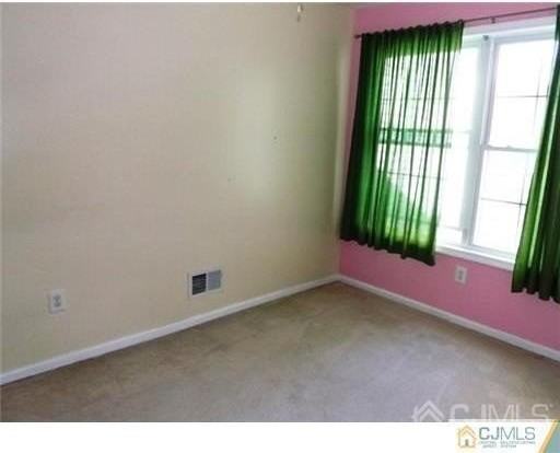 18 Lakeview Dr - Photo 6 of 10