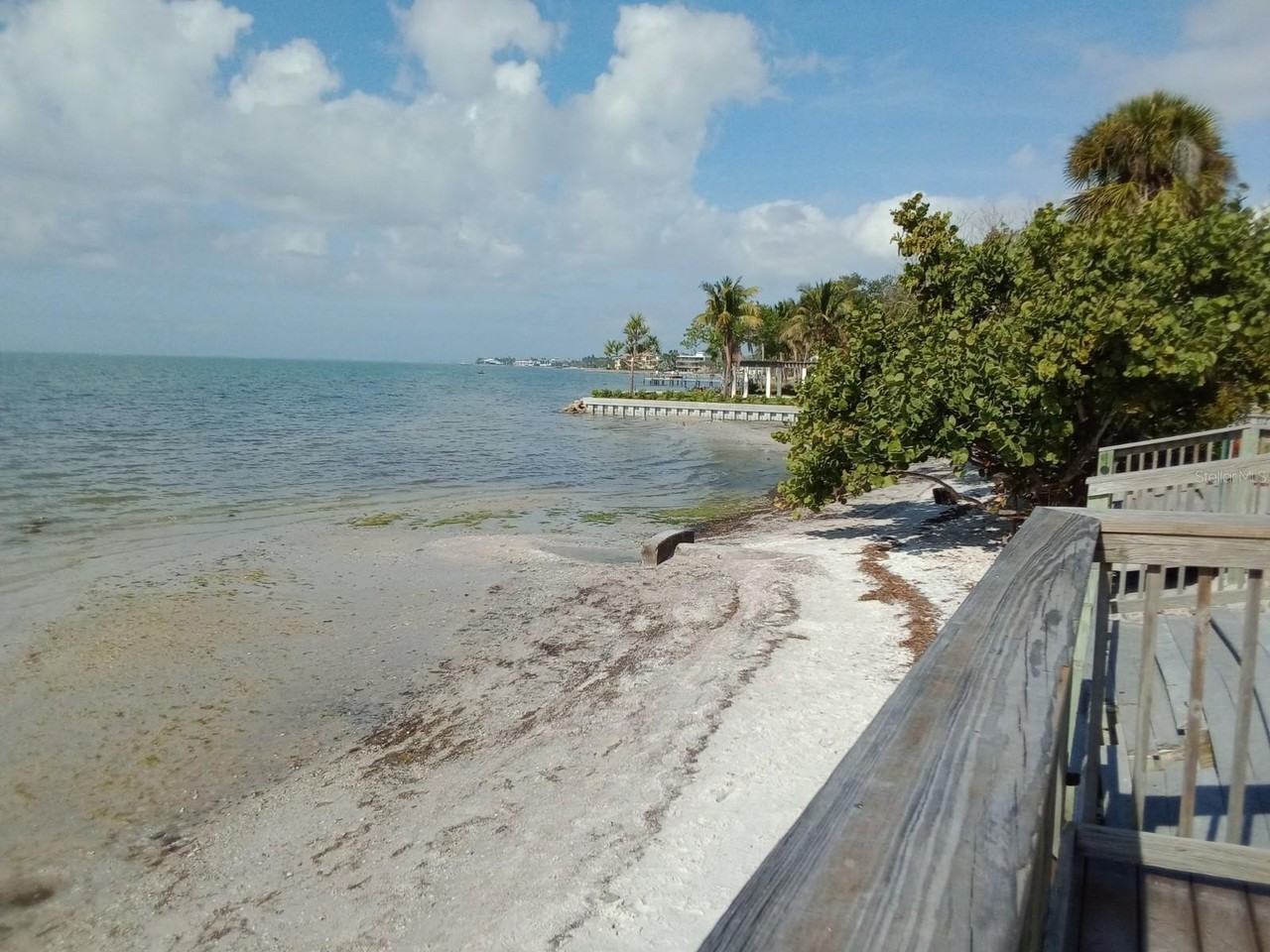 1010 Indian Beach Dr - Photo 5 of 50