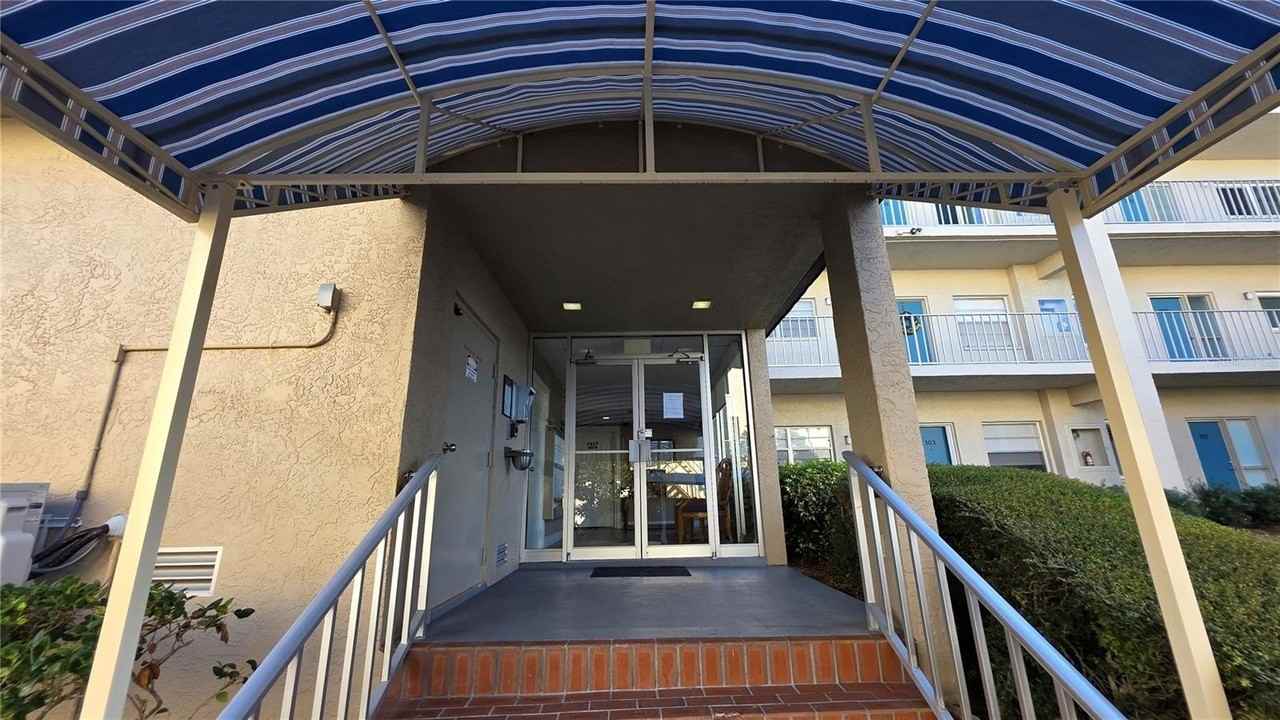 1650 1st Ave W #507B - Photo 4 of 32
