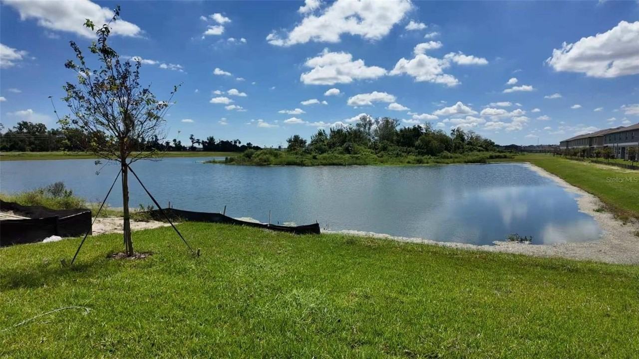 8629 SALTY SANDS STREET STREET - Photo 4 of 11