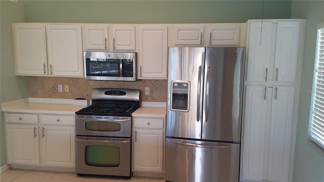 5271 Highbury Cir - Photo 6 of 18