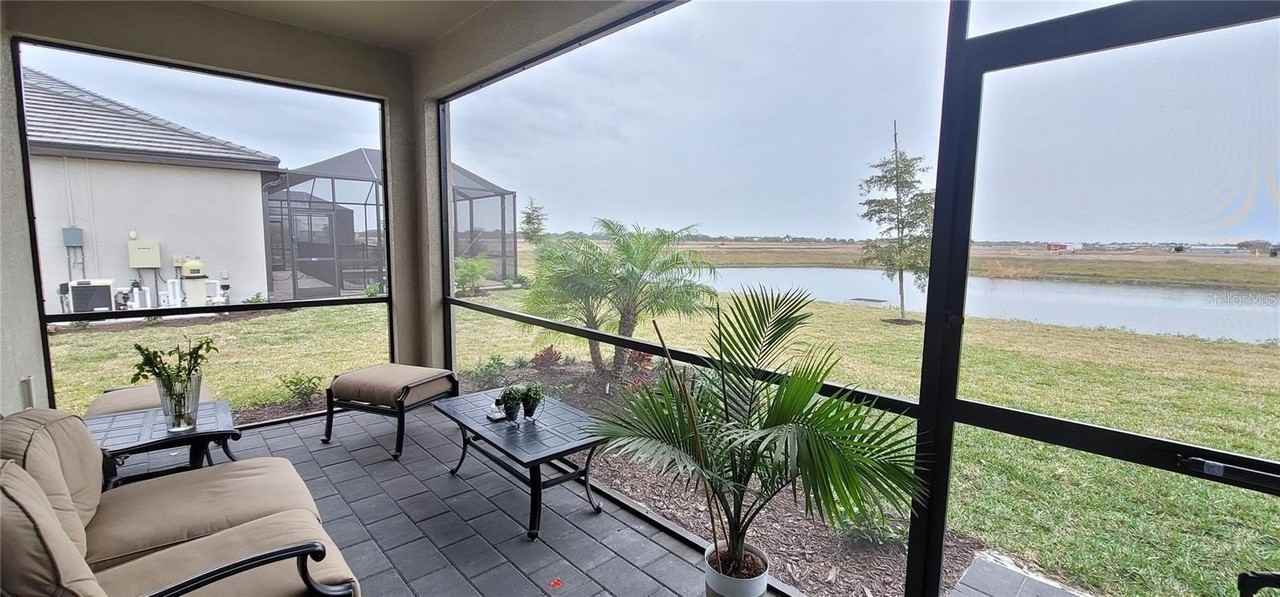 15719 Islandwalk Ave - Photo 3 of 7