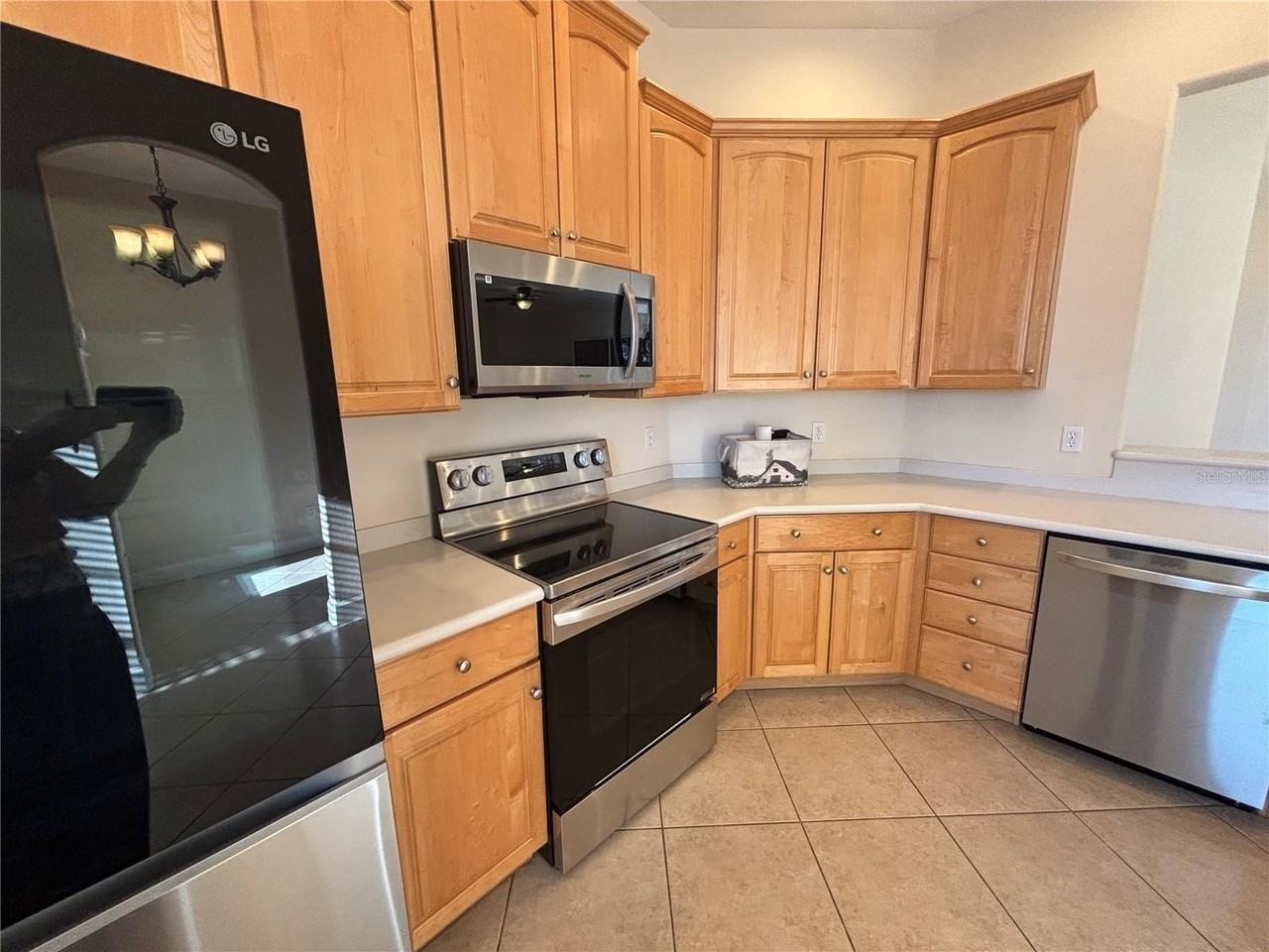 11375 Dancing River Dr - Photo 3 of 34