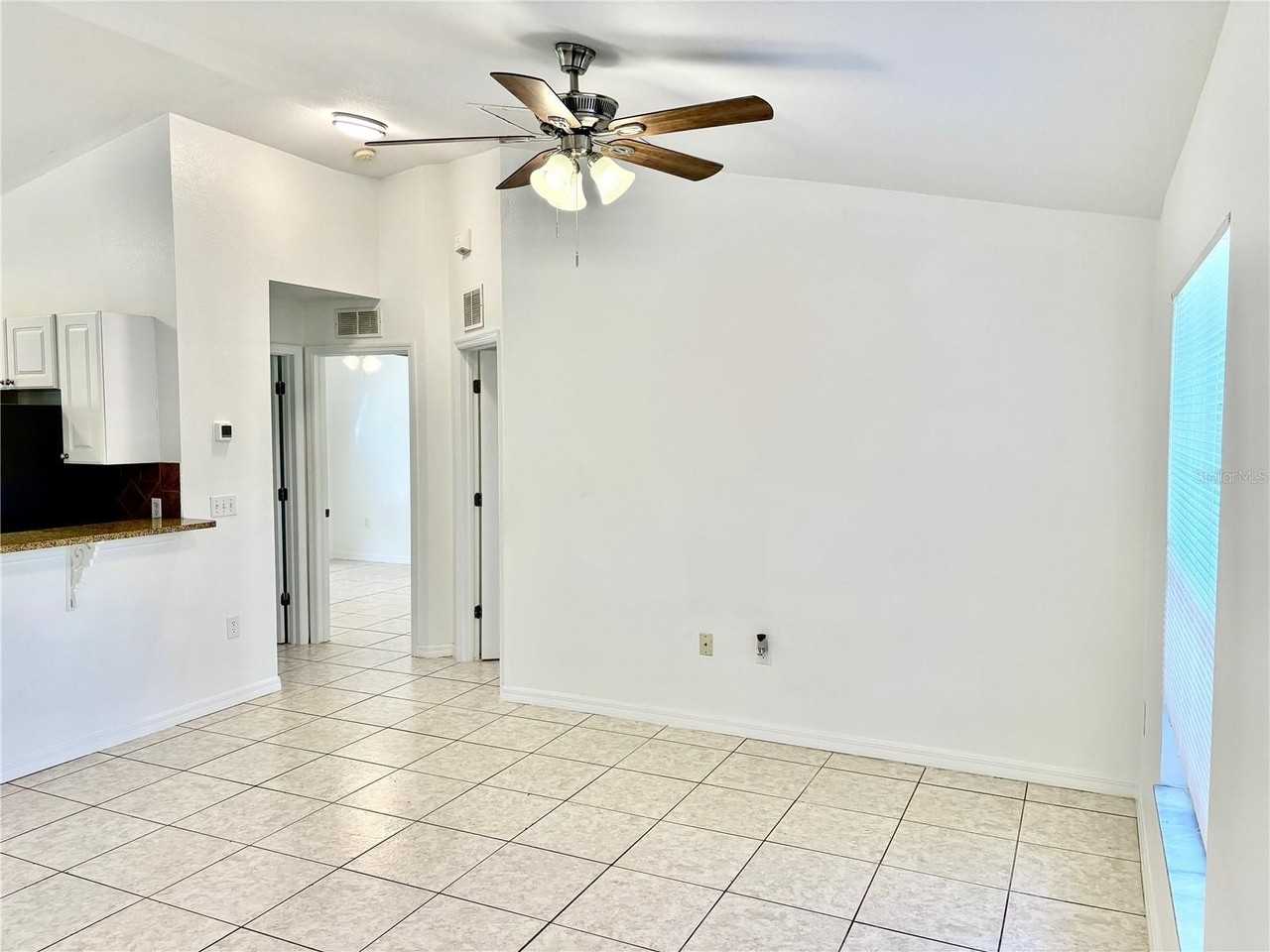 225 Santa Fe St - Photo 7 of 26