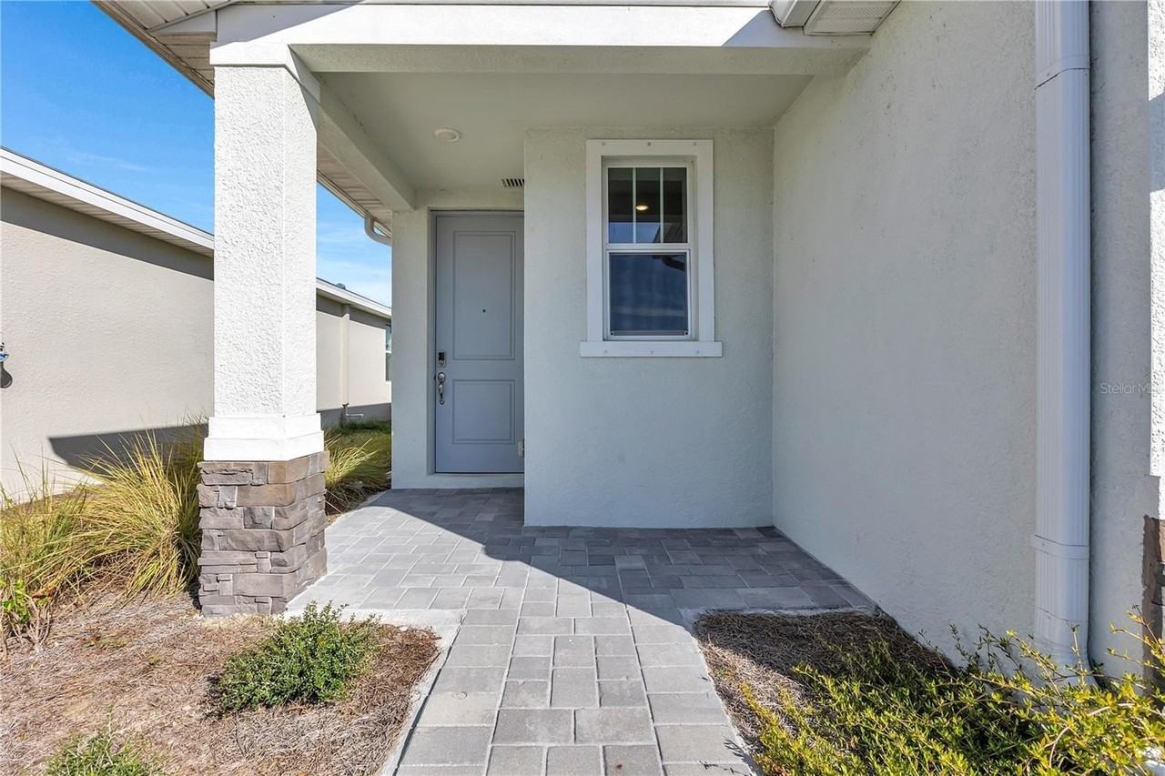 44254 Frontier Dr - Photo 2 of 48