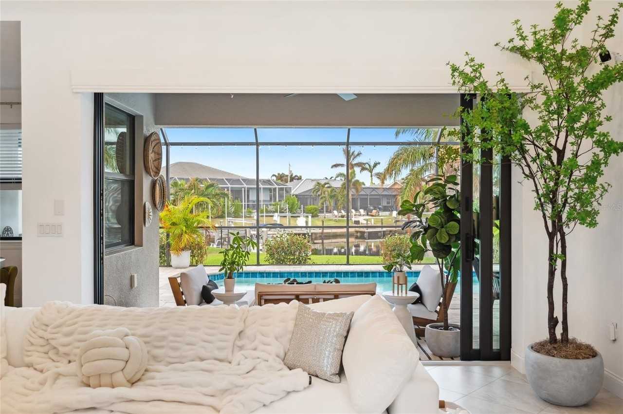 1099 Cimarron Dr - Photo 6 of 42