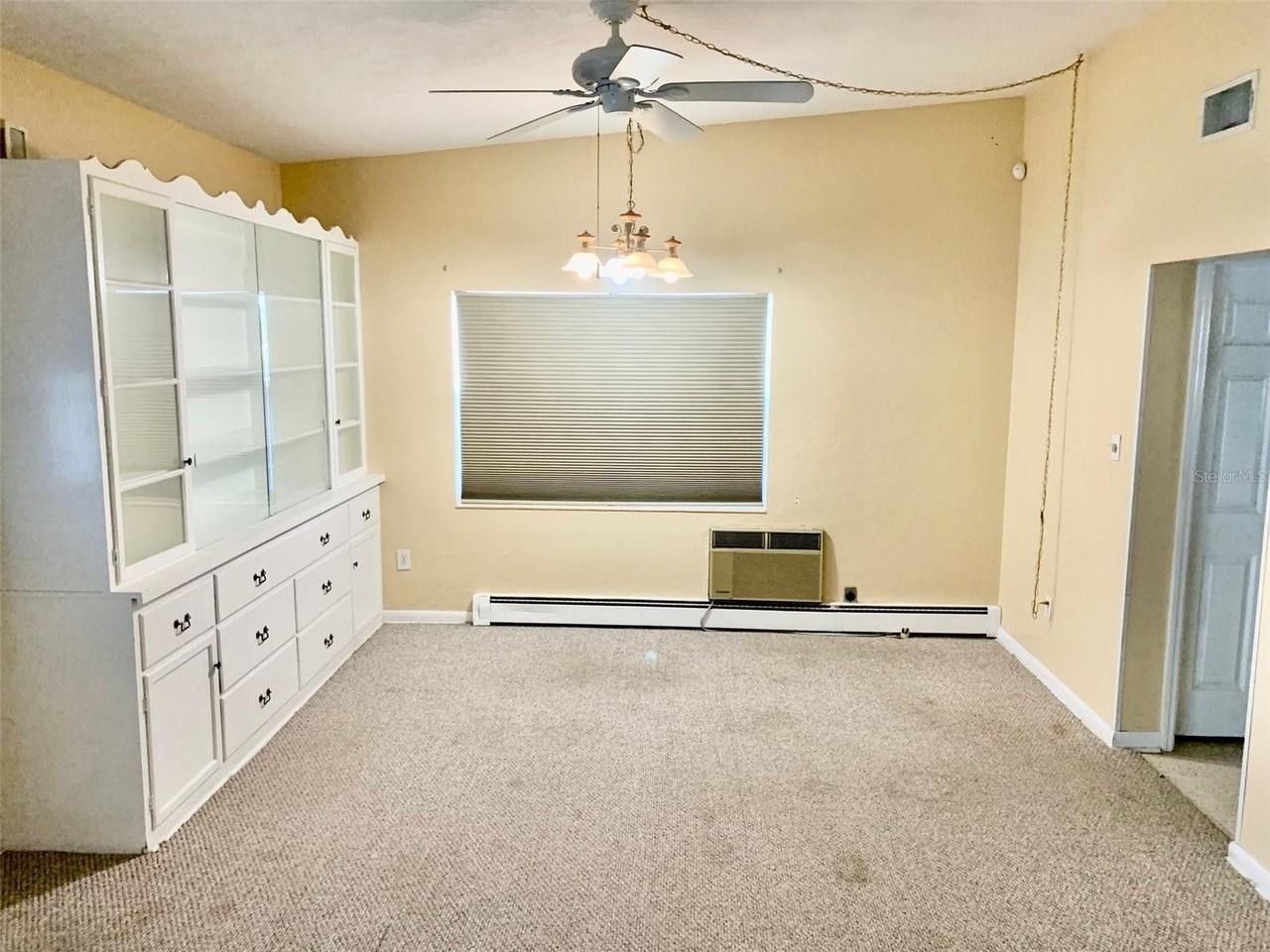 6326 Safford Ter - Photo 6 of 41