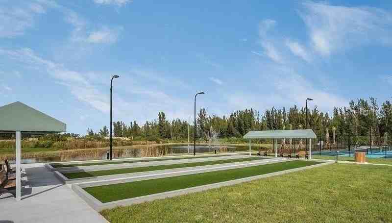 7401 W Lenox Cir - Photo 7 of 37