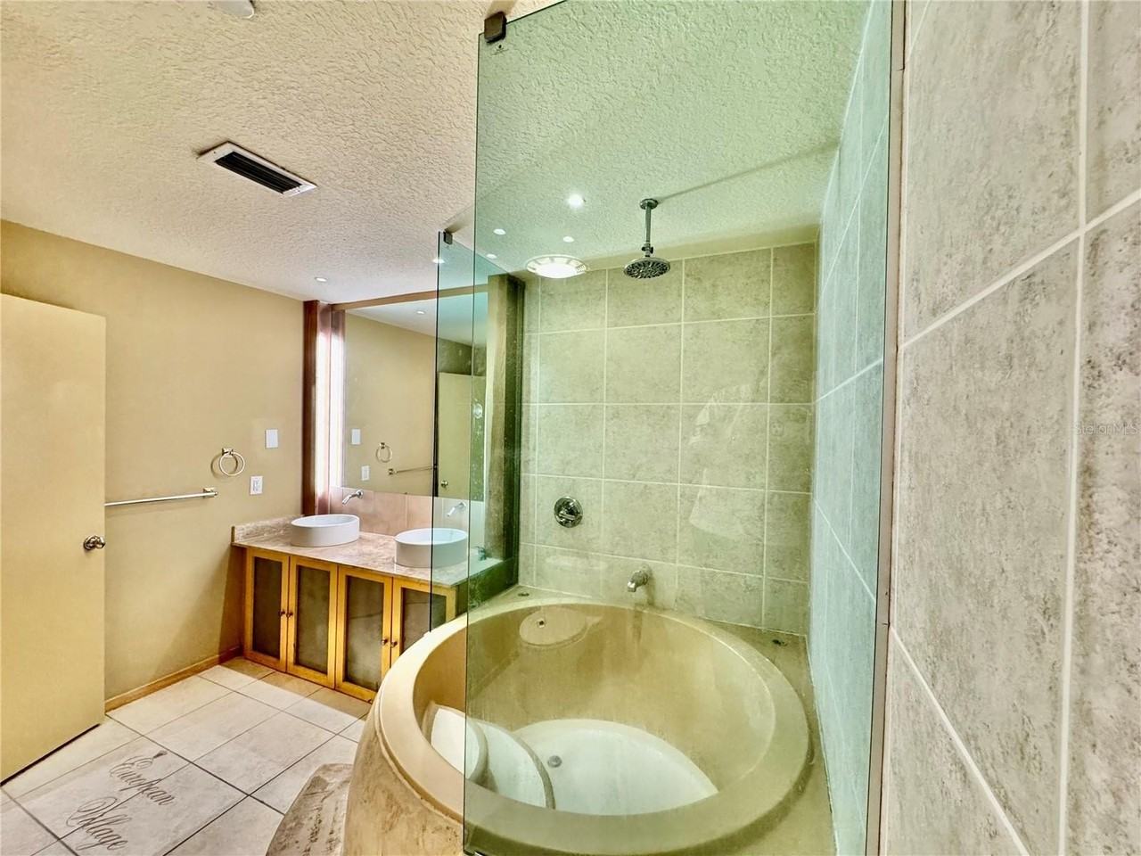 101 Palm Harbor Pkwy #425 - Photo 3 of 11