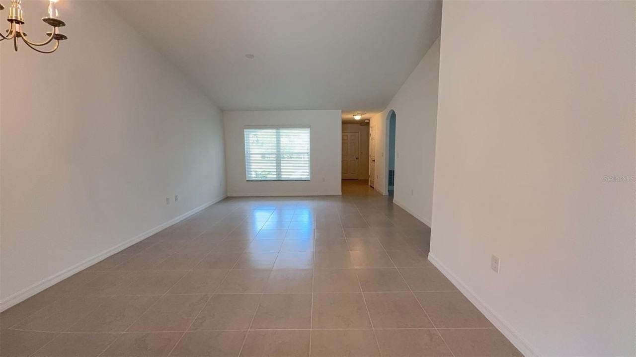 4 Llobell Pl #A - Photo 7 of 27