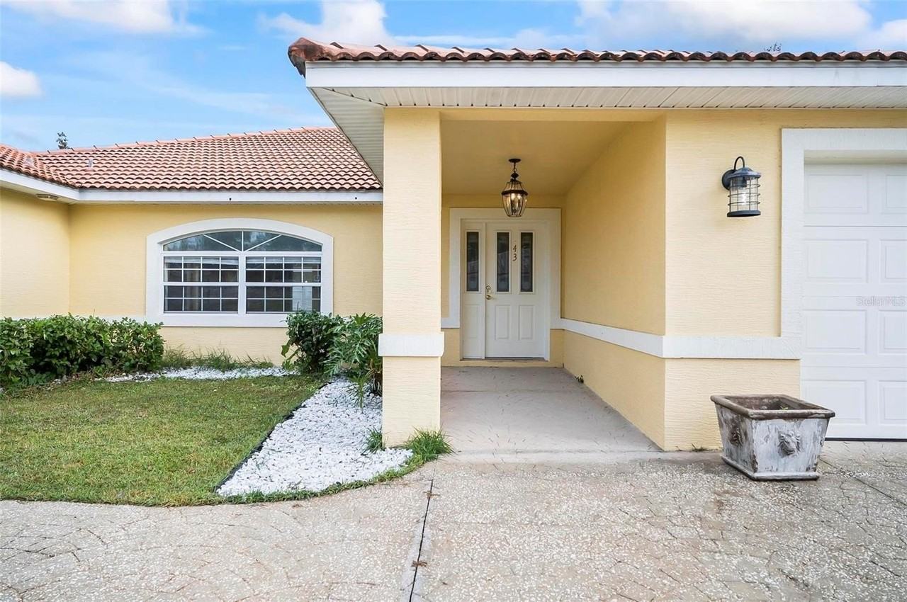 43 Fallen Oak Ln - Photo 4 of 50