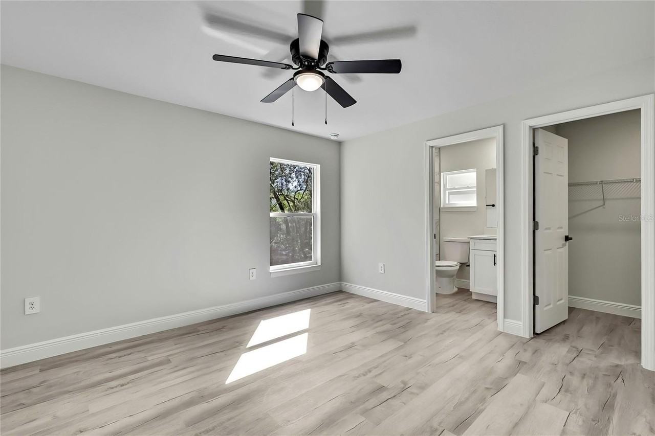 16487 Sw 55th Court Rd - Photo 5 of 12