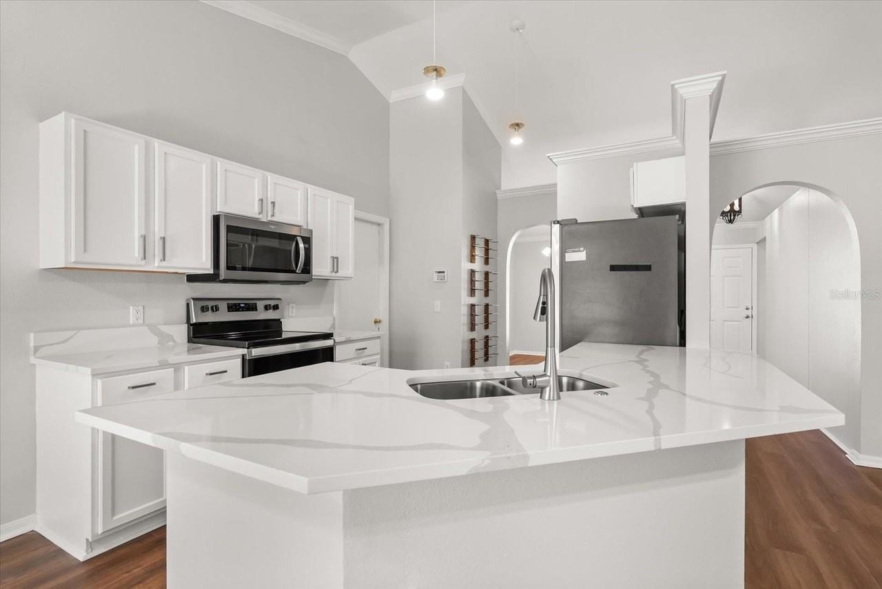 116 Timbercreek Pines Cir - Photo 2 of 30