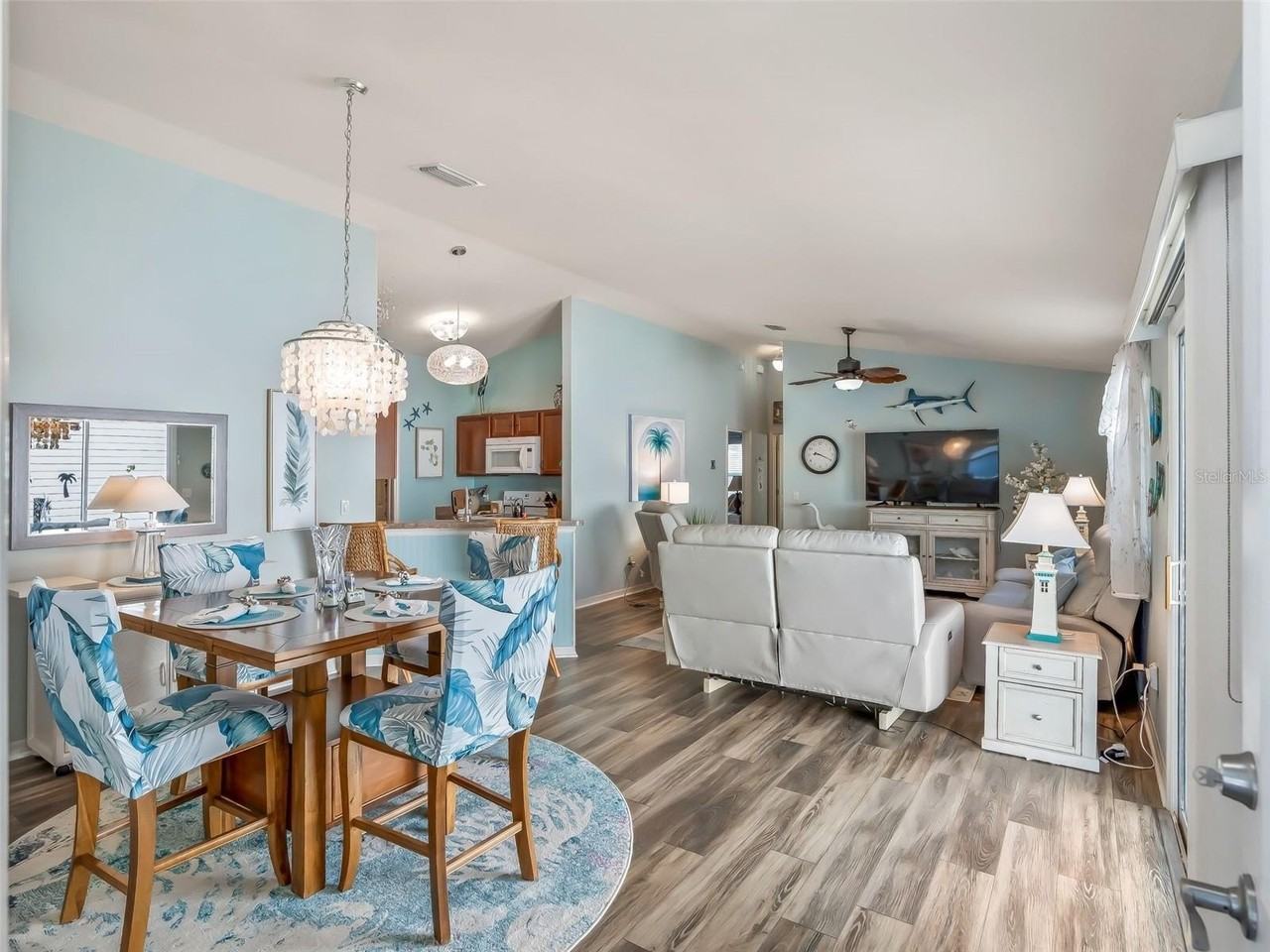 3742 Viscaya Ct - Photo 7 of 40