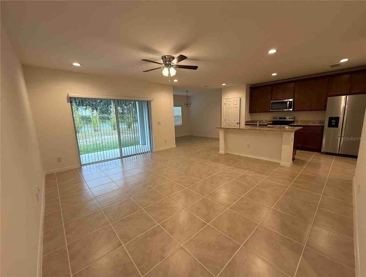 215 Glass Onion Dr - Photo 4 of 19